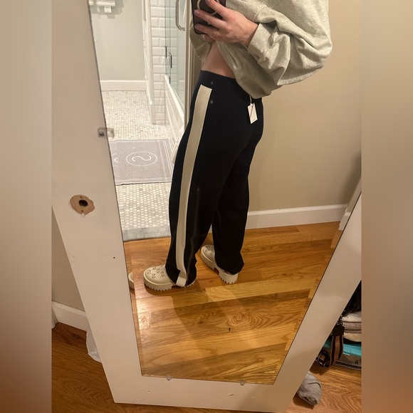 NWT Kule Nola knit sweat pant, navy, size small - Picture 11 of 14